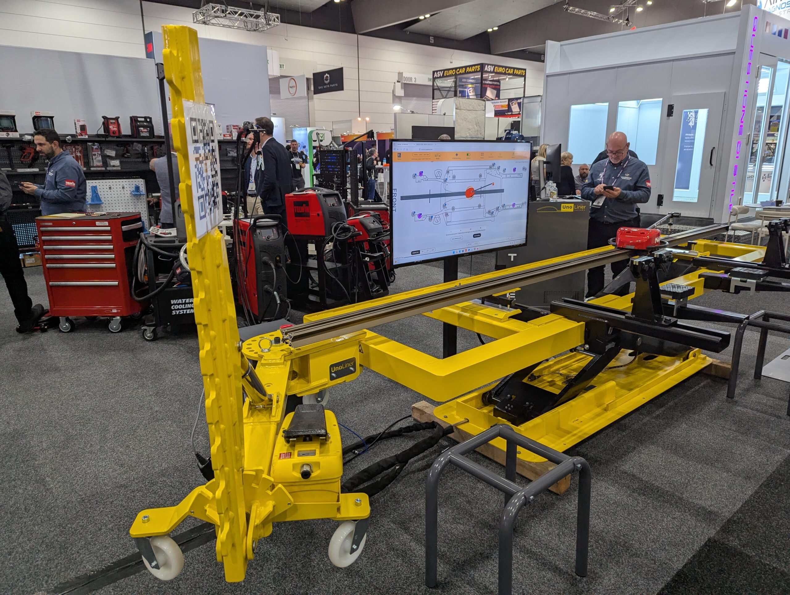 UnoLiner at Collision Repair Expo. Melbourne Australia